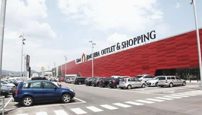 Gran Jonquera Outlet & Shopping